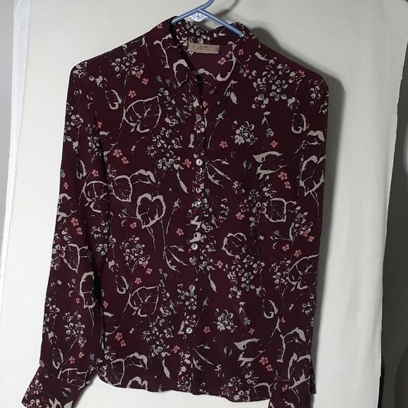 i.e. Silk shirt ie m 8 petite 8p pm mp burgundy red top blouse paisley floral - Picture 2 of 6